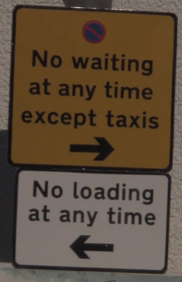 Parking sign in Winton